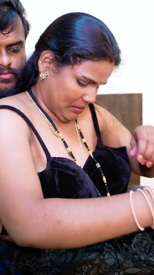 Desi tamil wifr Hardcore Fuck with Her husband When She Was Alone at Home (hindi Audio) | Clip 1