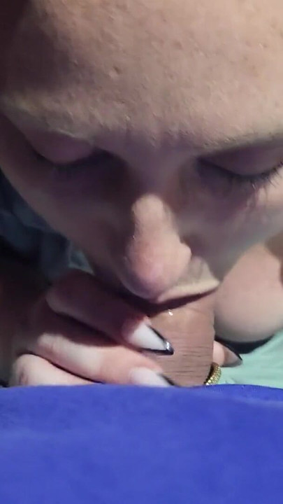 Čelist-pádný okamžik od "Pov 18letá modrooká chůva dostává skrztpie"