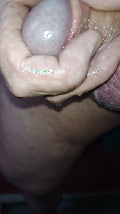 Just4You 오늘 너무 흥분해서 말 그대로 젖은 정액에 흠뻑 젖어 있어!