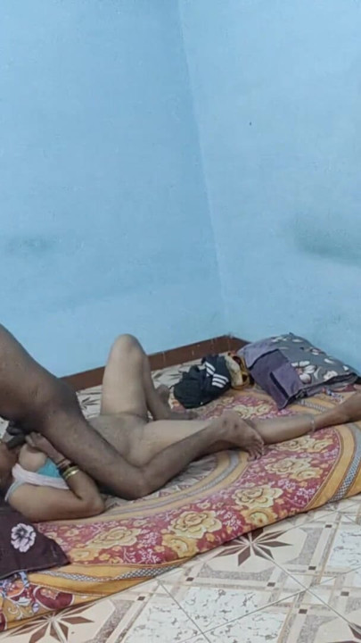 Naked hot aunty home full enjoy today | Clip 1