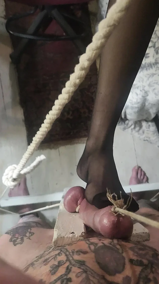 Goode Girl Unholy Crucifix Ballbusting Pt2
