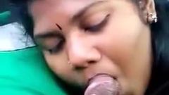 Cios praca przez Tamilską dziewczynę w samochodzie