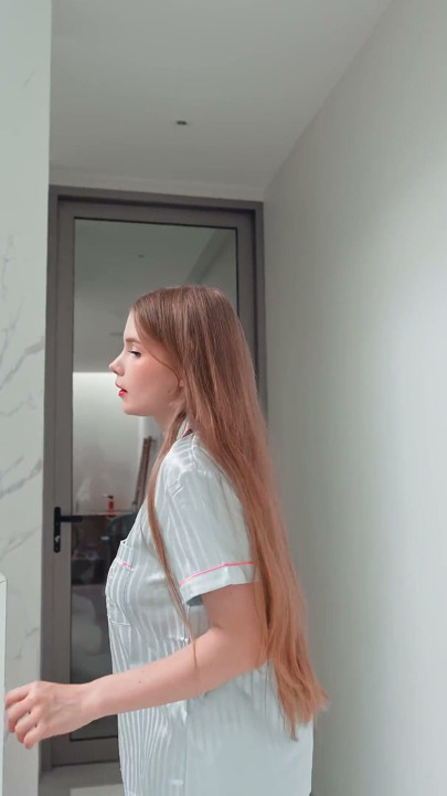 Stop! I Won't Fuck You! You're My Best Friend's Stepsister! Rough Fuck Petite Baby - Cumshot