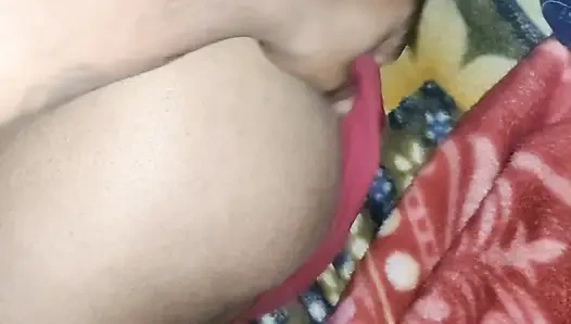 Bhabhi devar ko raat mein bulakar usse chudai