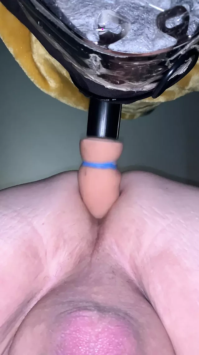 Dildo fucking my ass