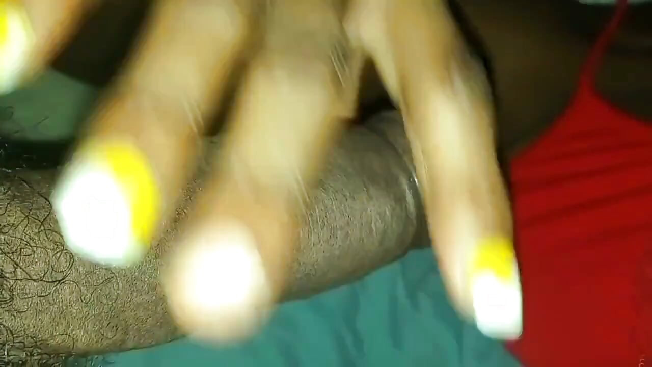 Saya Suka Mengisap Penis Pacar Saya Secara Penuh.