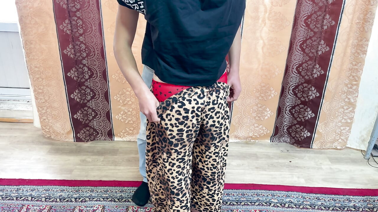 A bored girl at home called a neighbor boy for sex