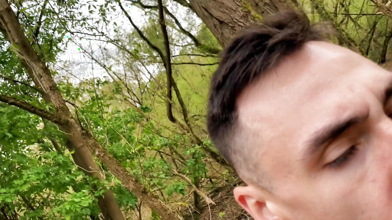 Russian Neighbor Dick in the Woods and Gives in the Ass