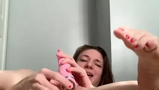 Ngentot pakai jari sampai muncrat