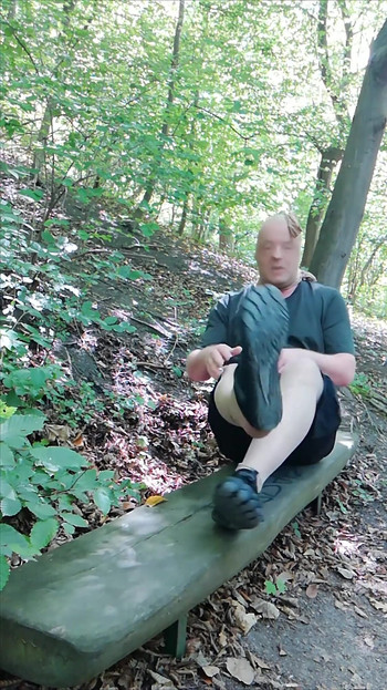 Nylon Fetish Break on the Seilbahnberg