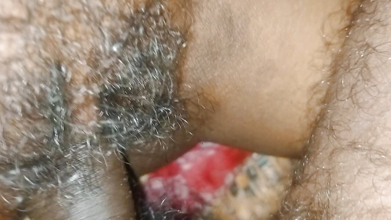 Desi Bhabhi ki BAL wala chut
