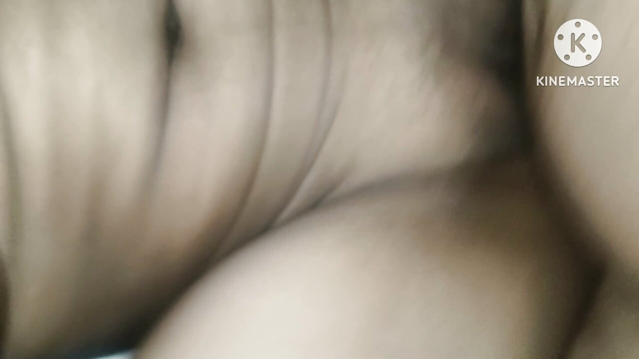 Schattig meisje verliest voor het eerst haar maagdelijkheid. Zeer pijnlijke hardcore seks. Dorpsschoolmeisje seks. Bro vabi seks