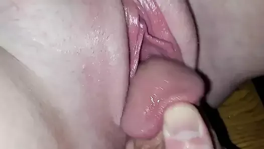 Aunty getting cock in Pussy while squirting