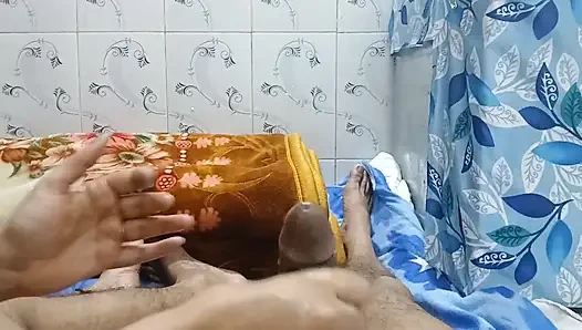 Bhabi ne pussy dhekha ke Lund khada kar Diya