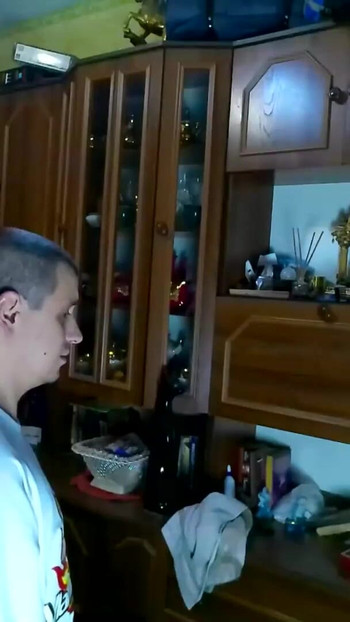 Epic moment from "I called the hairdresser to my house and she gave me a blow job"