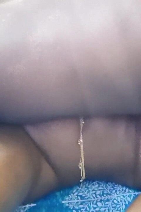 Virgin Desi Girl Seduced & Fucked Hard by Waterwala Bhaiya - First Time Cheating Mms