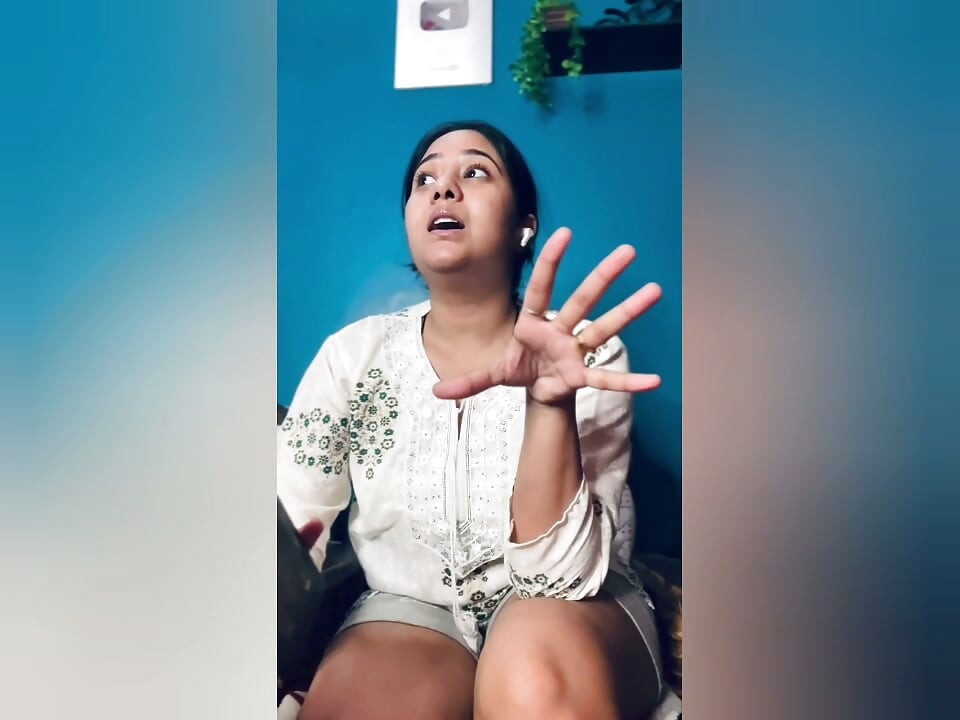 Desi Hot Bhabhi apanhou o devar a bater uma em casa, depois foderam juntos, vídeo de sexo em hindi com falas sujas