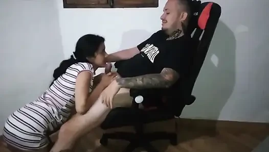 Eski üniversite öğretmenimle sikişiyorum