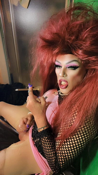 Up on the stage | Clip 2