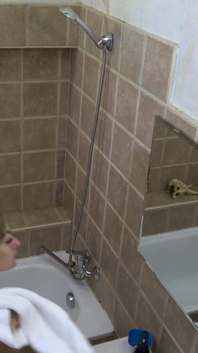 Amateur Shower Can't Get Hotter Than When There's a Sexy Teen in It