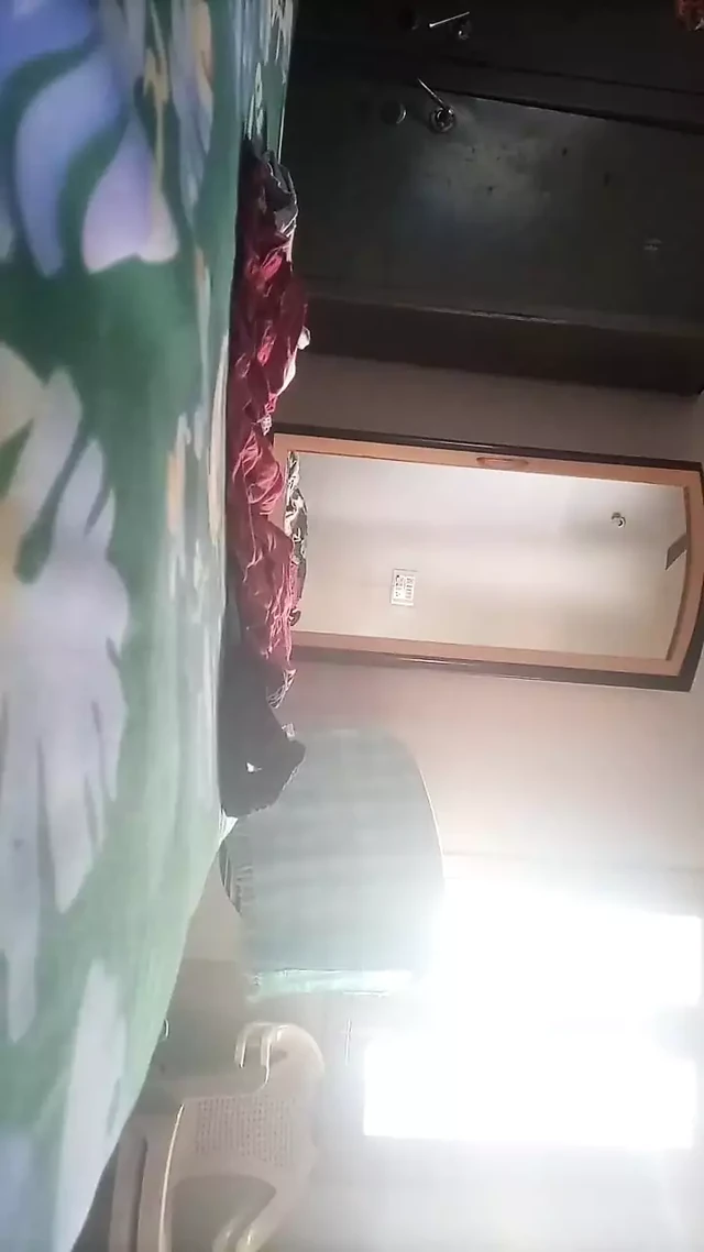 Dress Change Desi Bhabhi