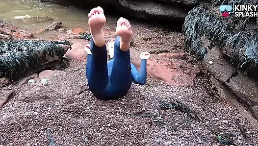 Salty wetsuit toe emiyor sürtük
