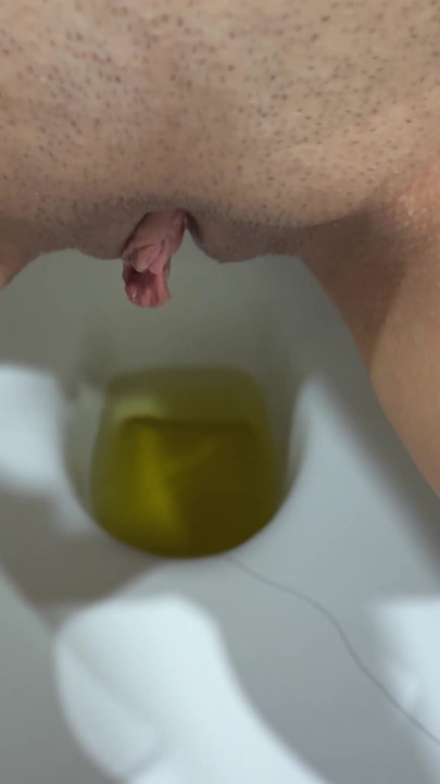 Morning compilation of yellow pee! A beautiful girl in various lingerie! | Clip 1