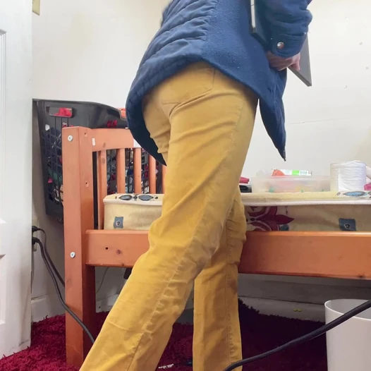 Hana Pee Because She Cant Handle It