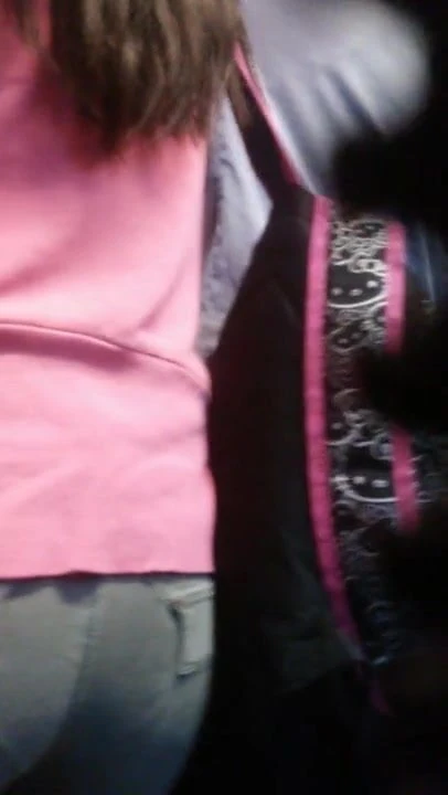 Nalgona en el метро