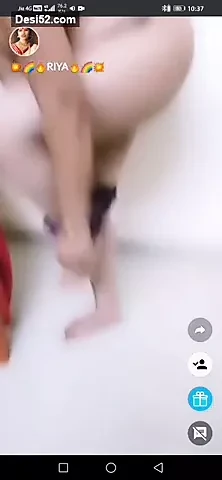 Desi village wife opens her Saree on tango