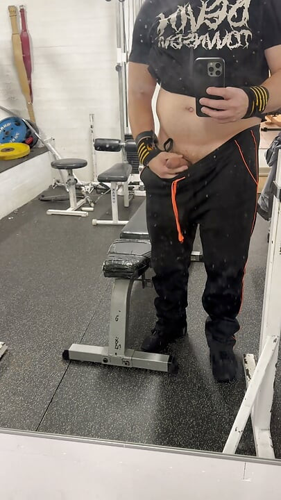 Nalibugan sa gym pero naabala