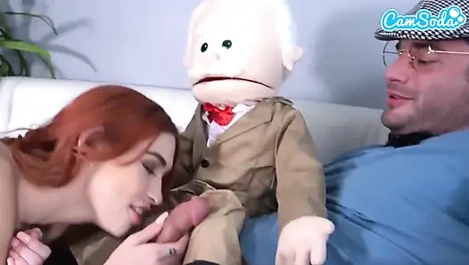 Delilah day dengan lingerie merah: majikan boneka nyepong kontol sampai tenggorokan dan ngentot ayah penuh gairah