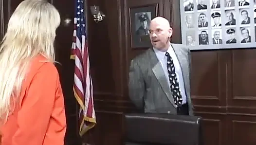 Sekreterim gerçekten seksi!