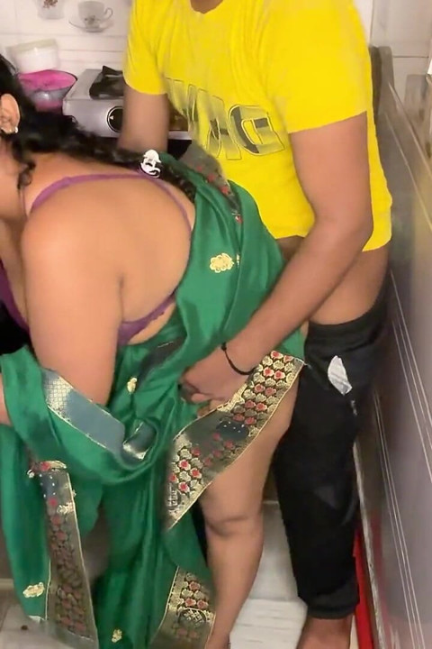 Virgin Stepmom Loses Control to Young Roommate’s Thick Cock First Time