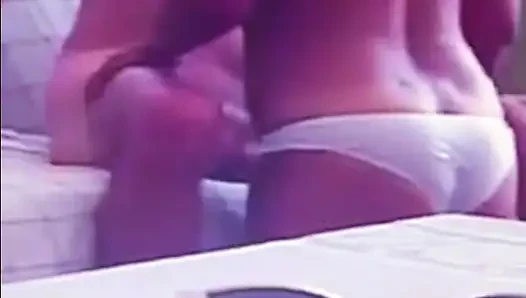 Bütün gece tatlı konuşmalar ve harika titreşimler