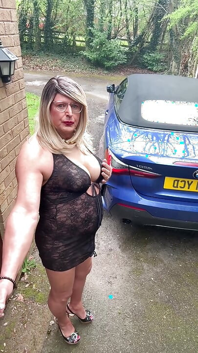 Sexy Crossdresser kellycd2022 in black lace dress and heels