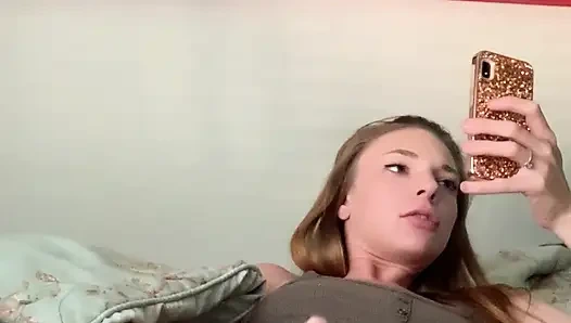 Muncrat seperti gadis baik