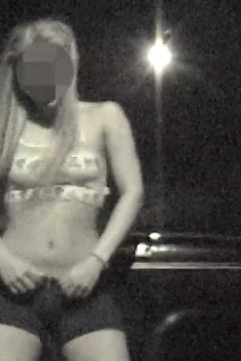 I Made the Cuckold's Wife Get Naked in Public