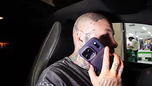 Я Заказал Uber Вместе С Друзьями, И Мы Заплатили Ей Грудью И Образцами Секса