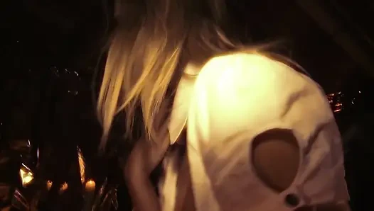 Naylon Kız Vahşi BDSM Seansında Bağlı Ve Sert Sikiliyor