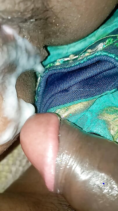 自家製ビデオでインドの女の子を犯す