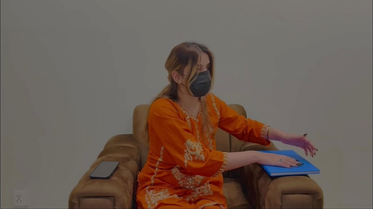สาว 18 ปีนมใหญ่ยั่วครูระหว่างบทเรียน