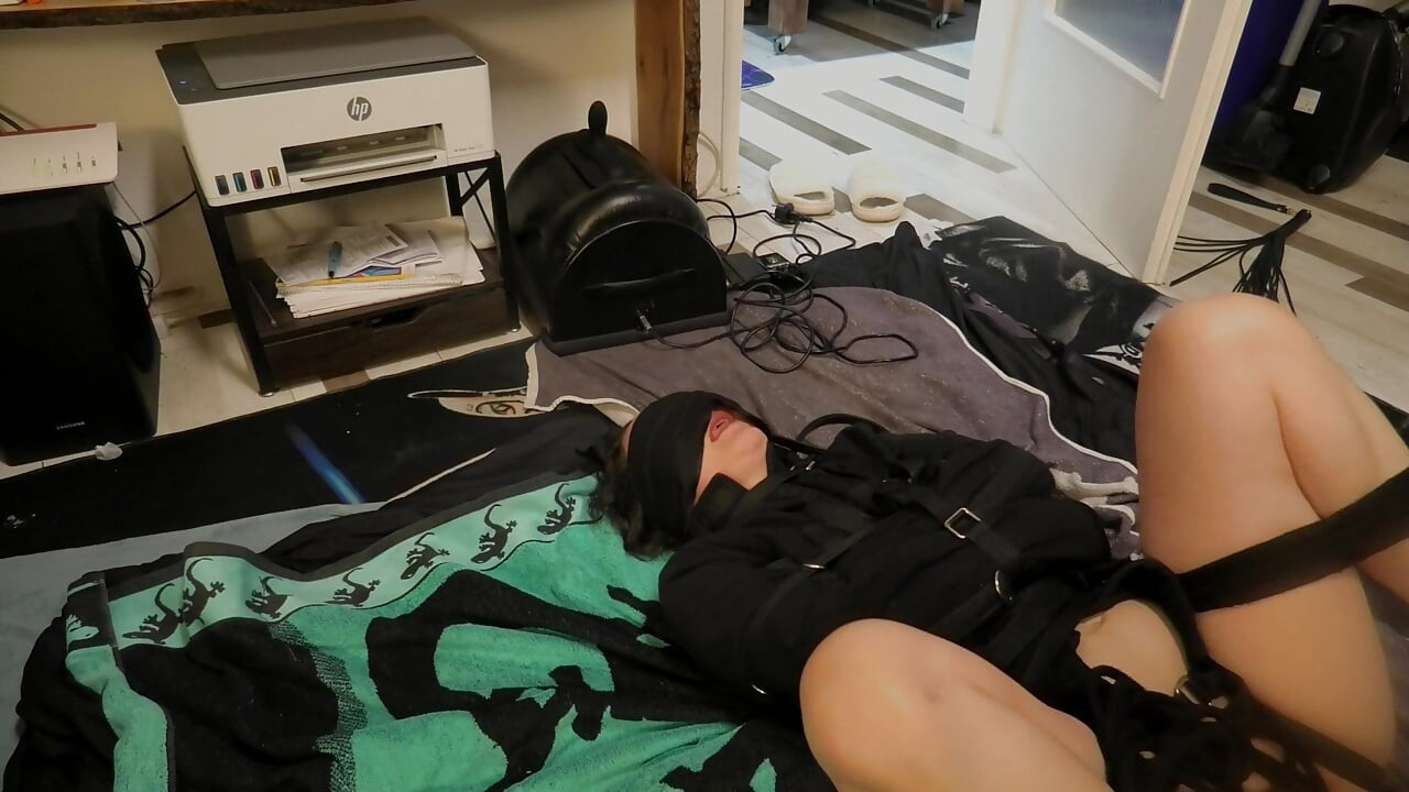 In Straitjacket Slowly Fucked and Brought to Squirt