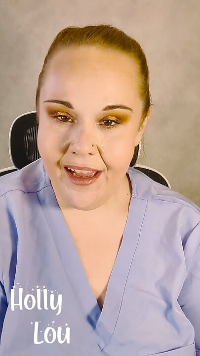 Asistenta dă diagnosticul de penis mic pentru pacientul ei SPH
