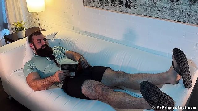 Kinky homo Jaxton shows off his lovely toes from heaven