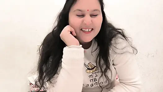 Puja si kakak ipar india lagi asik fingering memeknya