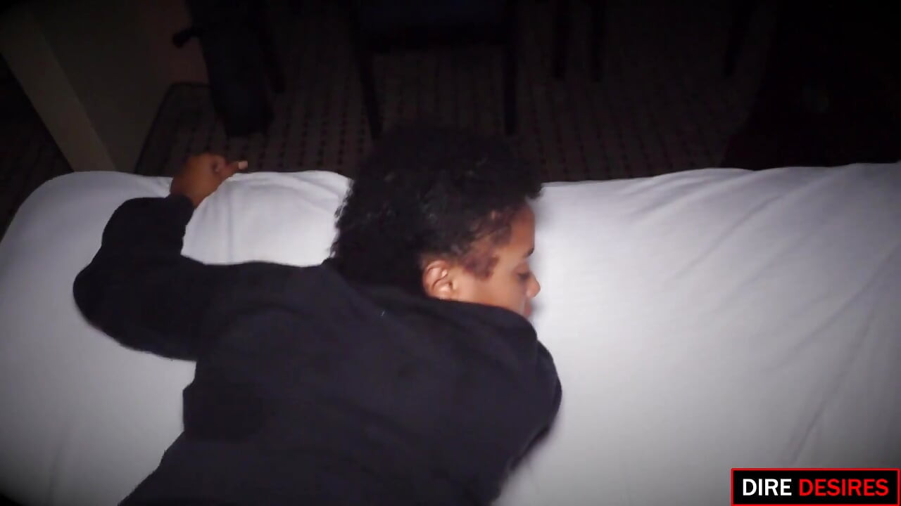 나는 아직도 발정난 위업입니다. 마야 스미스