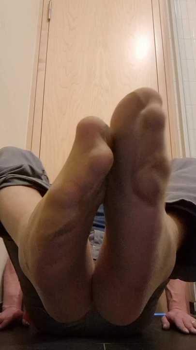 Nylon feet