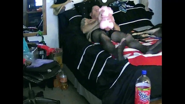 Sissy crossdresser Trying out the ass on my new Toy with mus