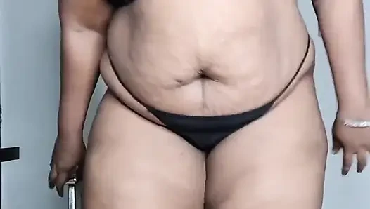 Ebony MILF Thick Cellulite Thighs Spread Apart Solo Orgasm